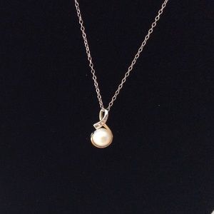 Pearl pendant 10k 18” NWT 199.00